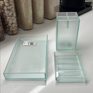 Glass Bathroom accessory set
